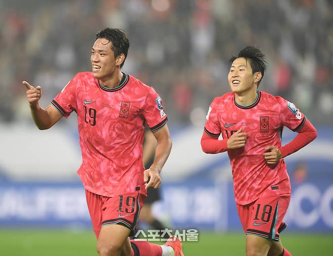 오세훈이 15일 용인 미르스타디움에서 열린 2026 FIFA 북중미 월드컵 아시아 3차 예선 이라크와 경기에서 골을 넣은 후 환호하고 있다.  2024. 10. 15. 용인 | 최승섭기자 thunder@sportsseoul.com