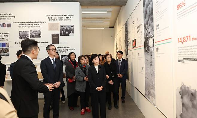 제주4·3의 역사를 알리는 ‘국제특별전 개막식 및 심포지엄’이 14일(현지시간) 독일 베를린에서 열리고 있다. 제주도 제공