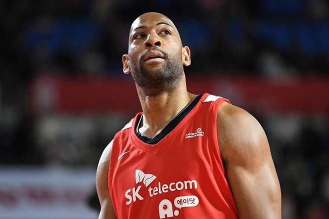 ▲ 리온 윌리엄스가 이번에도 한국 무대를 밟는다. 이번엔 부산 KCC 유니폼을 입는다 ⓒ KBL