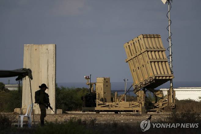 이스라엘의 아이언돔 방공포대 [AP 연합뉴스. 재판매 및 DB 금지]