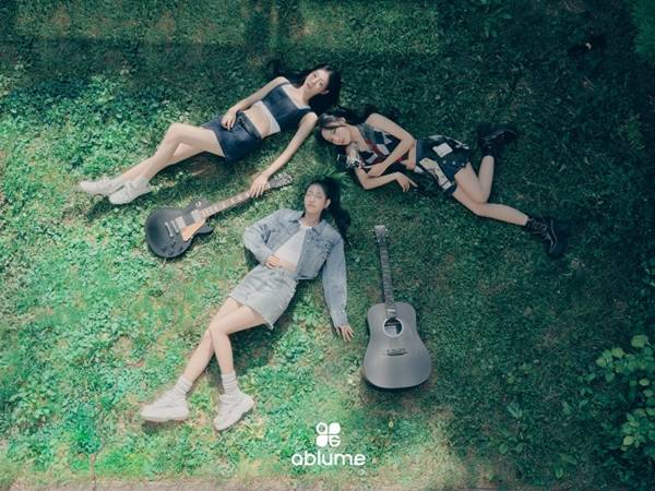아란 새나 시오 어블룸 결성 / 사진=매시브이엔씨 제공