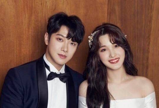 FT아일랜드 최민환과 율희. /조선일보DB