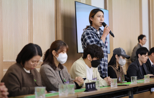 충북도청 국정감사서 발언하는 오송 참사 유가족. 연합뉴스