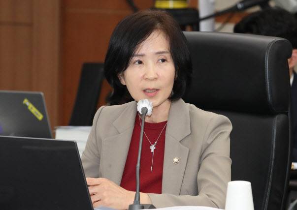 최수진 국민의힘 위원이 17일 대전 한국과학기술원(KAIST)에서 열린 국회 과학기술정보방송통신위원회 국정감사에서 질의하고 있다. (사진 = 뉴스1)