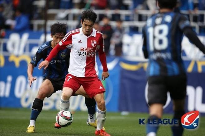 부산 아이파크 시절 한지호. 사진=한국프로축구연맹