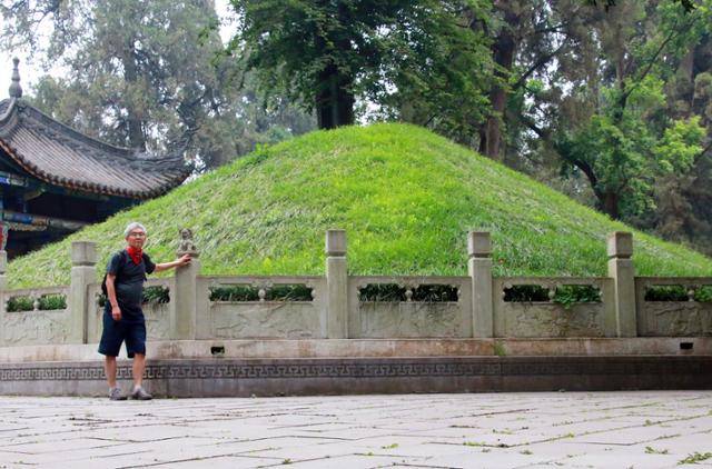 한중의 제갈량 무덤. ⓒ최종명