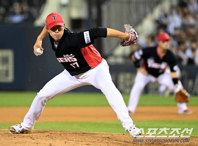 19일 잠실야구장에서 열린 KIA와 두산의 경기, KIA 임기영이 역투하고 있다. 잠실=허상욱 기자 wook@sportschosun.com/2024.09.19/