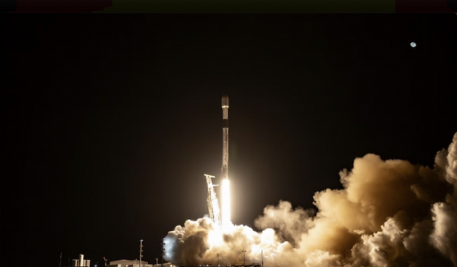 미국 캘리포니아의 반덴버그 우주군 기지에서 유텔셋원웹이 스패이스X의 팰컨9에 위성 20기를 실어 발사했다. 스페이스X 제공