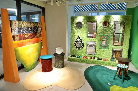 Lotte Department Store has launched the "Conran Shop X Saytouche" pop-up store, in collaboration with The Conran Shop and Saytouche, at its branch in Gangnam District, southern Seoul. [LOTTE DEPARTMENT STORE]