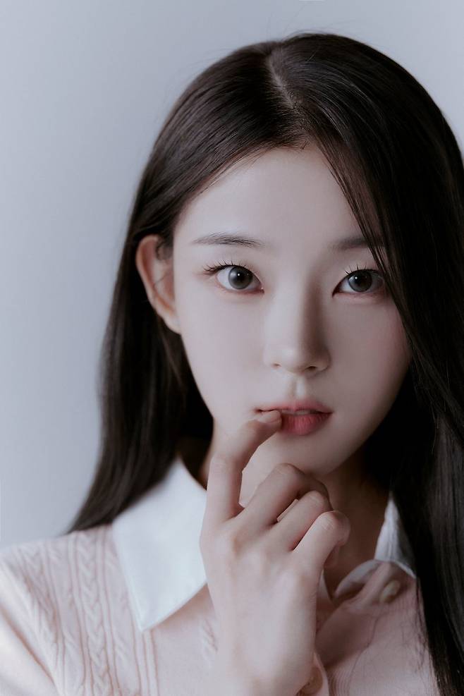 아이돌 최초 엄마가 소개 영상 나레이션 진행한 연습생 | 인스티즈 여돌 최초 엄마가 소개 영상 나레이션 진행한 연습생