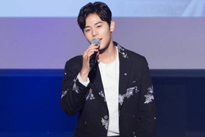 김동준