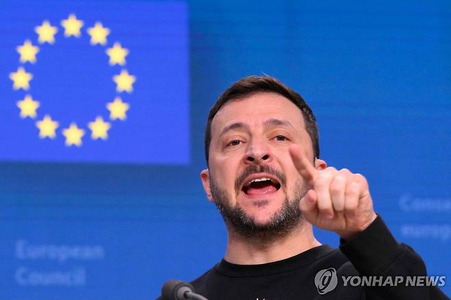 북한의 전투병 러시아 파병설을 주장하는 볼로디미르 젤렌스키 [AFP 연합뉴스. 재판매 및 DB 금지]