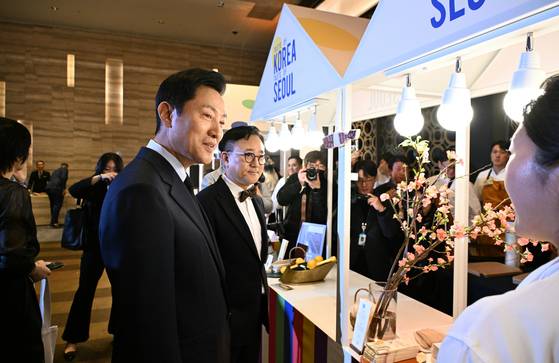 Seoul Mayor Oh Se-hoon at the ″Asia's 50 Best Resturants″ award ceremony in Gangnam District, southern Seoul, on March 27[YONHAP]