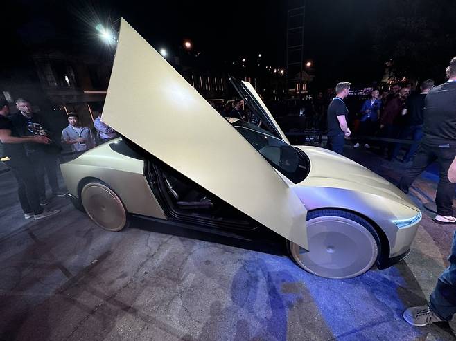 하루 만에 2억 번 개미 계좌 인증샷…안성재 식당 갈래요 [백수전의 '테슬람이 간다']