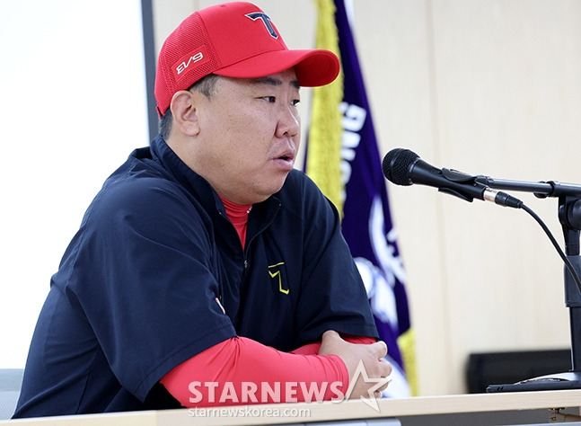 [포토] 이범호 감독 '큰 경험 부족이 옥에 티'