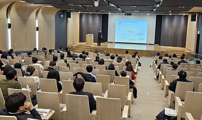 한국교통안전공단 화물운송실적신고, 운수종사자관리제도 순회교육 모습.(한국교통안전공단 제공)