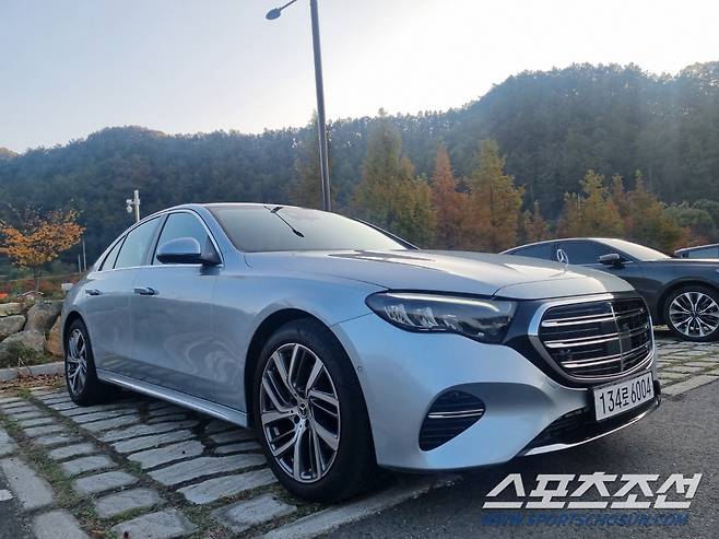 ◇E 220 d 4MATIC 익스클루시브. 사진=강우진기자