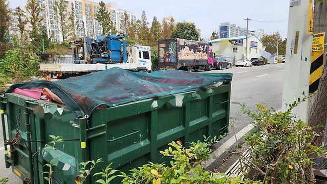 이번 3차 공모에서도 후보지 선정이 끝내 좌절돼 2030년 이전에 소각장이 들어서지 못하면 하루 650톤가량의 생활쓰레기를 광주 시내 곳곳에 쌓아 두거나 소각장을 갖춘 다른 지자체에 처리를 부탁해야 할 것으로 보인다. 또 연간 100억원이 넘는 처리 비용도 광주시의 재정을 압박할 것으로 예상된다. (사진은 본문의 내용과 관련 없음) ⓒ시사저널