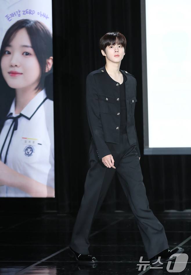 배우 김우석이 29일 서울 강남구 일지아트홀에서 열린 웹드라마 '0교시는 인싸타임'(극본 고이찬 / 연출 배하늘) 제작발표회에 참석하고 있다. ⓒ News1 권현진 기자