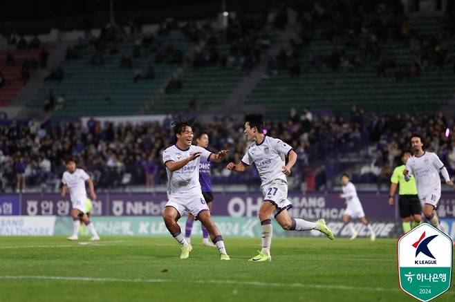 안양을 상대로 극장골을 넣은 전남 드래곤즈. 사진=프로축구연맹