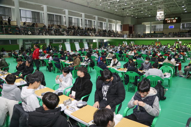 ▲아시아 학생들의 바둑 최강자를 가리는 ‘2024년 제10회 아시아평화 학생바둑대회’가 오는 11월 30일부터 12월 1일까지 양양군에서 개최된다. (지난해 사진) ⓒ양양군