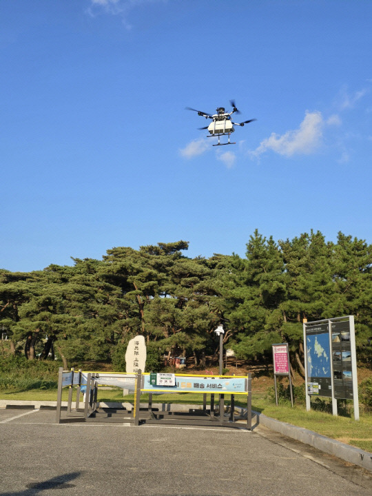 파블로항공은 지난달부터 배송 드론이 생필품을 싣고 인천 섬지역 주민에게 배송을 시작했다. 파블로항공 제공