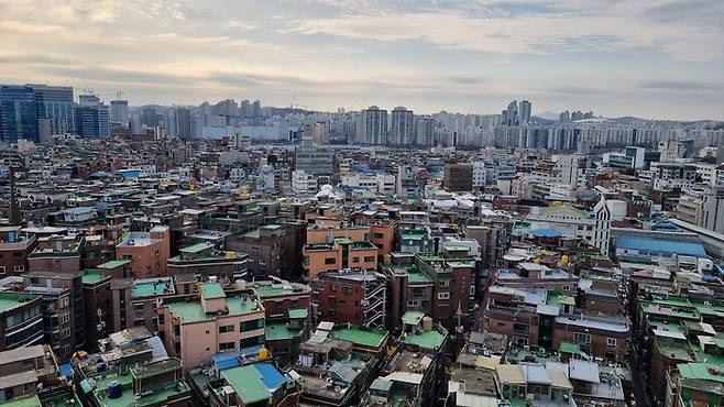 빌라, 오피스텔 등 비아파트가 많은 구로구 전경  [한창호 기자]