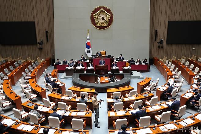 [서울=뉴시스] 권창회 기자 = 박명호 홍익대학교 교수가 31일 오후 서울 여의도 국회에서 열린 예결위 2025년도 예산안 및 기금운용계획안에 대한 공청회에서 발표를 하고 있다. 2024.10.31. kch0523@newsis.com /사진=권창회