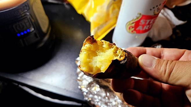 20241102_203533.jpg 캠핑 2일차) 저녁은 소고기와 자연산 대하 그리고 무늬오징어!!!!