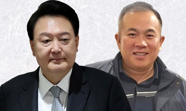 윤석열 대통령과 명태균씨. 한겨레 자료사진