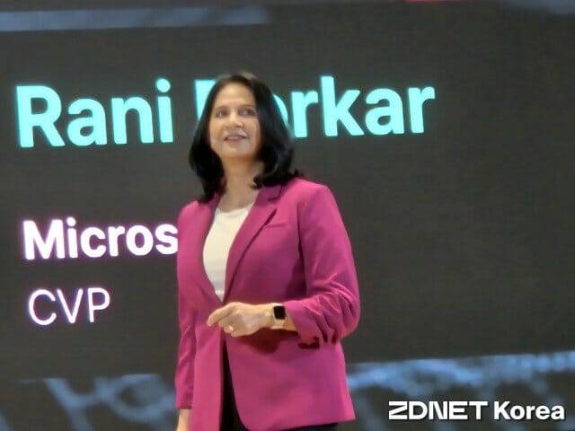 라니 보카르(Rani Borkar) 미국 마이크로소프트 기업부문(CVP) 부사장이 4일 발표를 하고 있다.