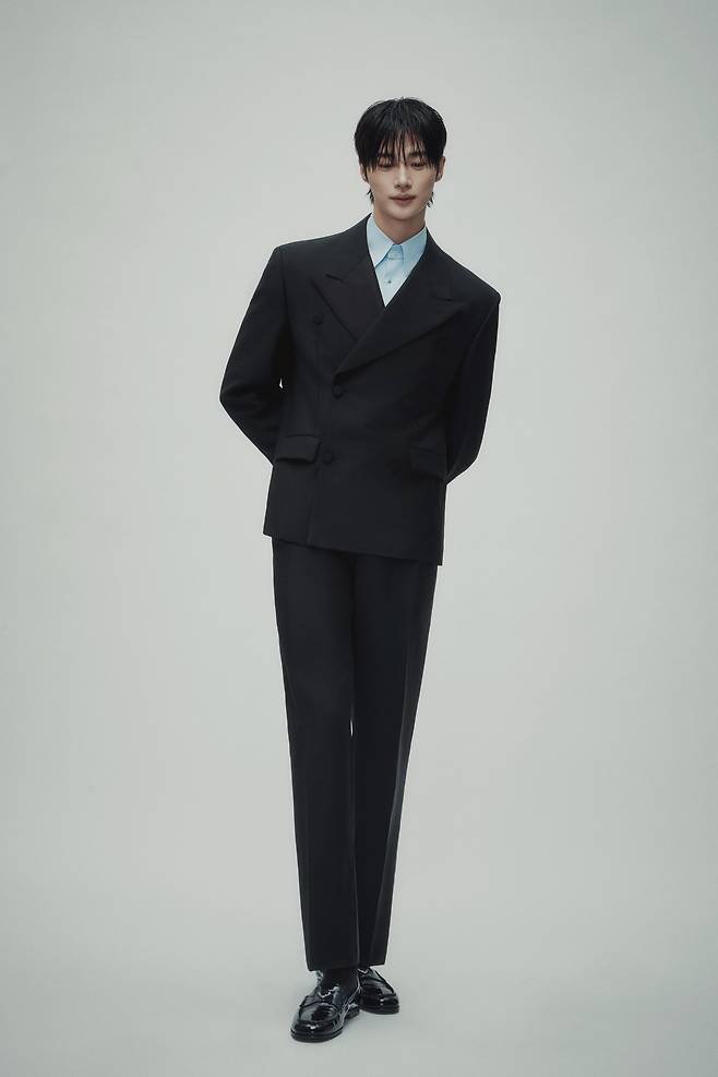 프라다의 새로운 앰버서더가 된 배우 변우석/프라다