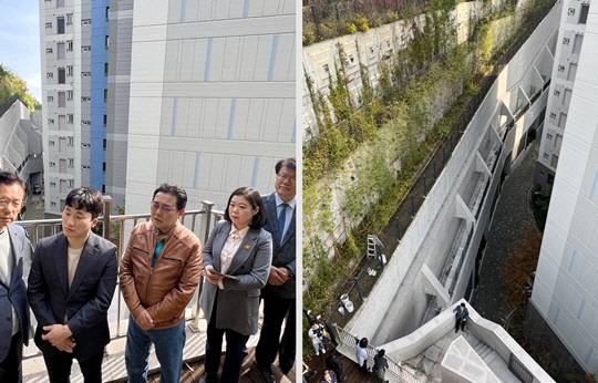 새미래민주당 지도부가 4일 오전 경기 성남시 분당구 더샵판교퍼스트파크에 건설된 '거대 옹벽'에 올라 현장을 살피고 있다. 새민주당은 해당 아파트 단지에서 '제3차 VTS(Visible·Tangible·Sensible, 보이는·실체적인·느껴지는) 현장최고위원회의'를 진행했다. 왼쪽 사진 중 전병헌(가운데) 당대표와 신재용(왼쪽 두번째)·이미영(오른쪽 두번째) 최고위원 등이 관계자들과 함께 서 있다.<새미래민주당 홈페이지 사진 갈무리>