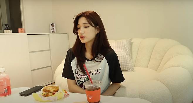 Yulhee during her YouTube video posted on her channel on Oct. 24. [SCREEN CAPTURE]