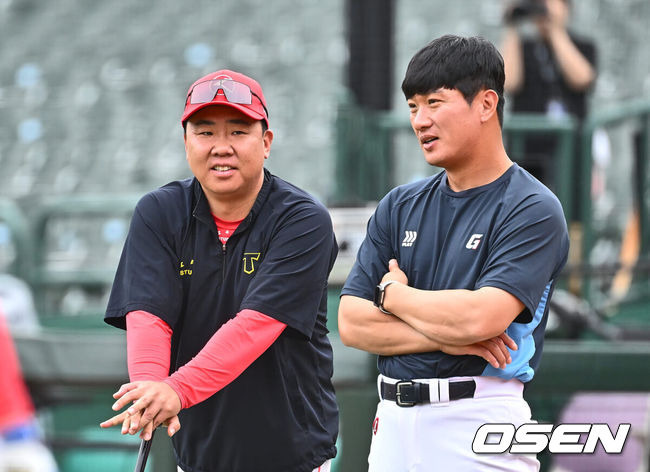 [OSEN=이석우 기자] KIA 이범호 감독과 김주찬 벤치코치. 2024.06.25