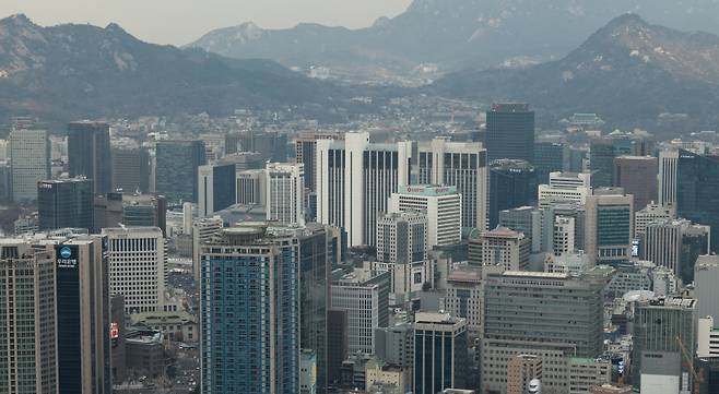 4일 상업용 부동산 종합 서비스 기업 알스퀘어가 발표한 '3분기 오피스 시장 보고서'에 따르면, 서울 오피스 평균 공실률은 전분기(2.6%)보다 0.3%포인트(p) 상승한 2.9%로 집계됐다. ⓒ연합뉴스