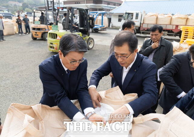 청양군이 지난 4일부터 12월 5일까지 정부관리양곡 보관창고 11개소에서 2024년산 공공비축미곡, 시장격리곡, 가루쌀, 친환경 벼 등을 매입한다. /청양군