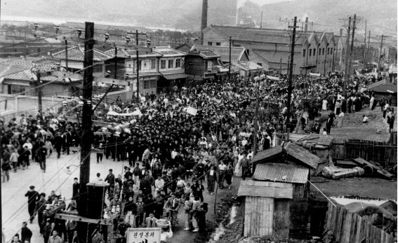 내년도 경남지역 중·고교 역사 교과서에 명확하게 기술된‘3·15의거’ 모습. 3·15의거기념사업회 제공