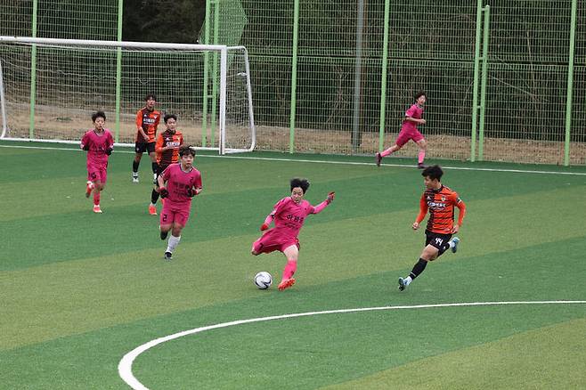 [산청=뉴시스] 산청군청 지난해 산청군수배 전국유소년 축구대회 *재판매 및 DB 금지 *재판매 및 DB 금지