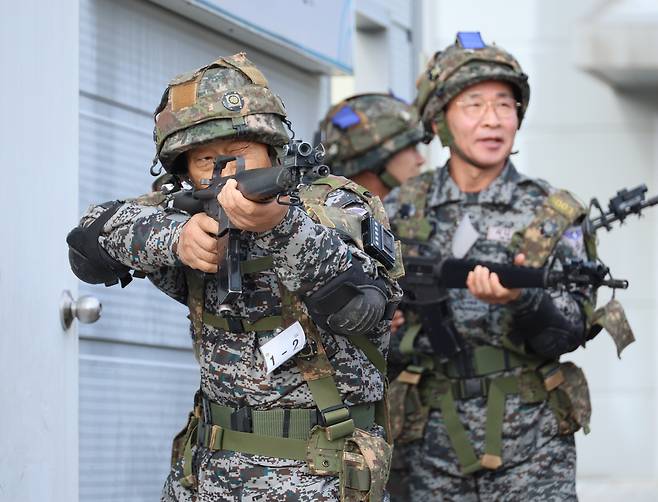 시가지 전투하는 시니어 아미 [이성민 촬영]