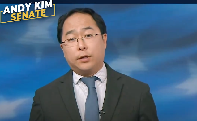 토론 중인 앤디 김. 앤디 김 엑스 계정 캡처