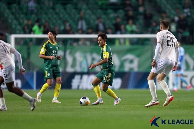 [서울=뉴시스] 프로축구 K리그1 전북 현대의 이승우. (사진=한국프로축구연맹 제공) *재판매 및 DB 금지