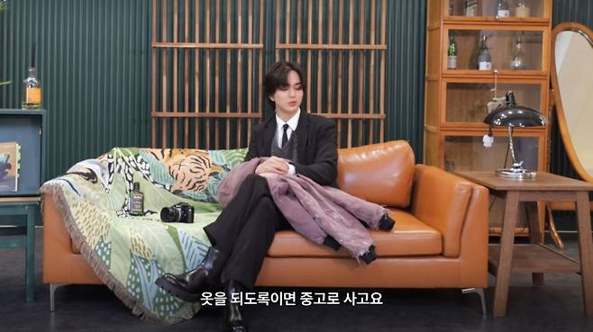 유승호, "저렴하고 튼튼한 옷이 좋아...구멍 나면 바느질 해서 입어" ('B CAST')