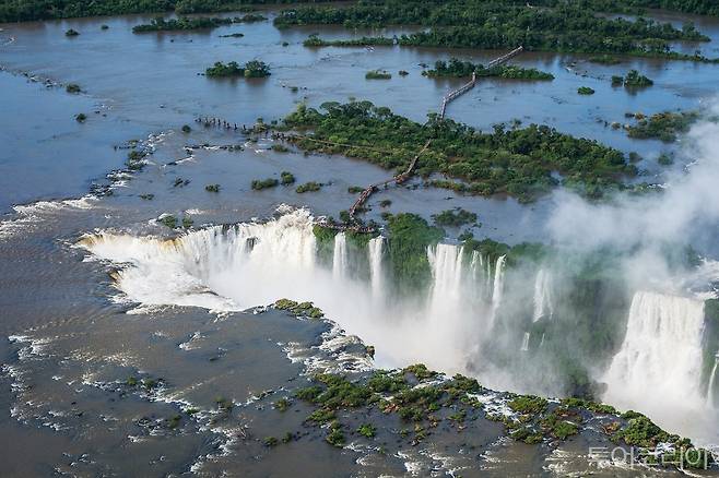 이과수 폭포 우유니 소금사막/사진- 롯데관광개발