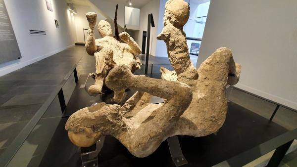 폼페이 '금팔찌의 집' 에서 나온 화석 [폼페이 고고학 공원 홈페이지 캡처. 재판매 및 DB 금지]