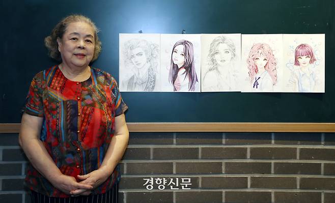 “신식으로 살아라”고 아버지가 지은 이름(본명 민신식)처럼 민애니 작가는 유튜브 ‘원로 순정만화작가 민애니’ 채널을 운영하며 젊은 세대와 소통하고 있다. 서성일 선임기자