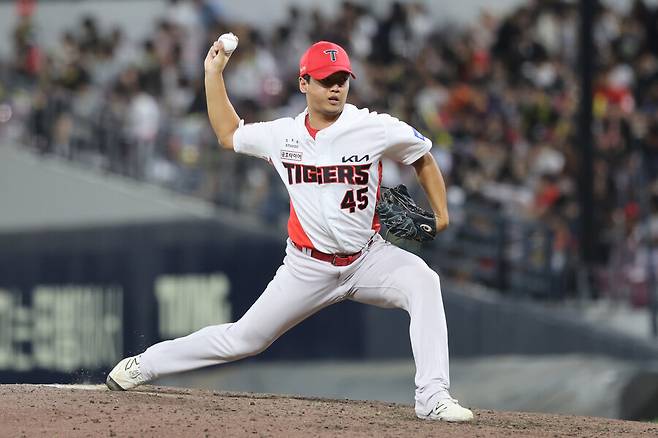 ▲ 뛰어난 구위와 여러 장점을 앞세워 1군 코칭스태프의 호평을 받고 있는 KIA 김민주 ⓒKIA타이거즈