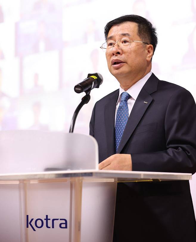 강경성 대한무역투자진흥공사(코트라·KOTRA) 신임사장이 11일 서울 서초구 본사에서 열린 취임식에서 취임사를 하고 있다.(사진=대한무역투자진흥공사)