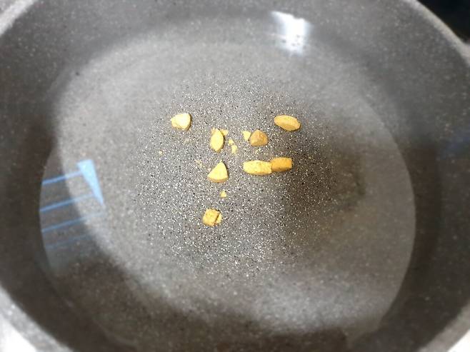 20241109_104248.jpg 만든다 제육. 된장국.