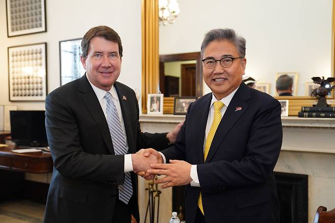 Then-Foreign Minister Park Jin (right) meets with Senator Bill Hagerty during his visit to the United States in February 2023. (Republic of Korea Ministry of Foreign Affairs)